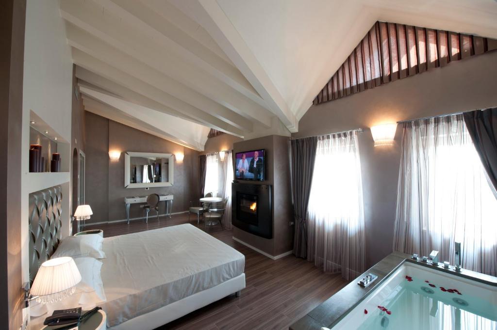 Hotel Morgana Rodengo-Saiano الغرفة الصورة