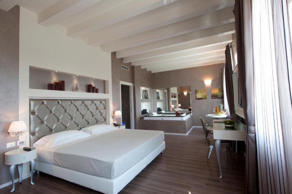 Hotel Morgana Rodengo-Saiano الغرفة الصورة
