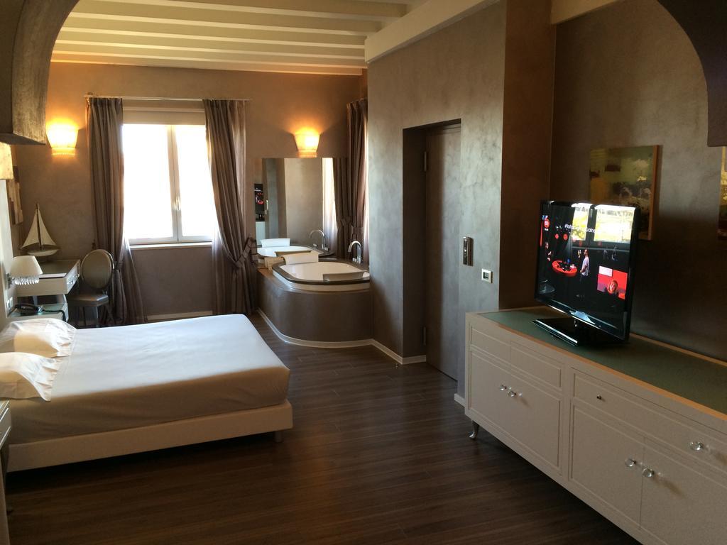 Hotel Morgana Rodengo-Saiano الغرفة الصورة